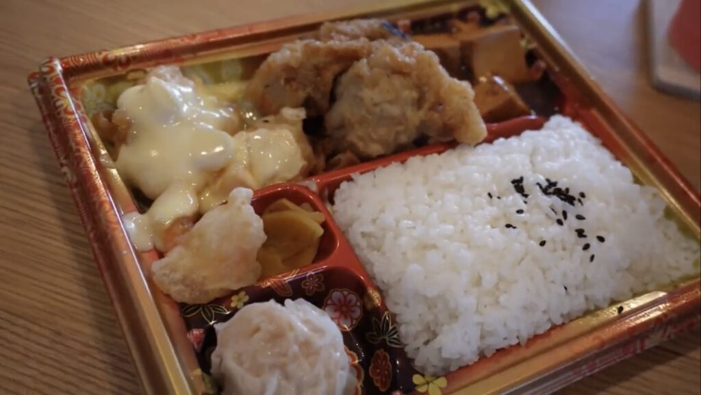 豊洲「海老専家」で海老マヨネーズ弁当（¥590）をパトロール