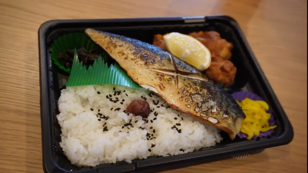 東雲「佃宝」でからあげ・焼きサバ弁当（¥800）をパトロール